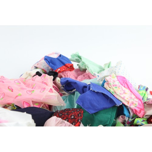 136 - Job Lot of Vintage Fashion Doll Clothes & Accessories Inc Sindy, Barbie & Tressy