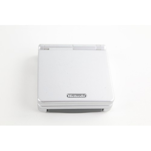 155 - Vintage / Retro Original NINTENDO Game Boy Advance SP, 2 Games & Case