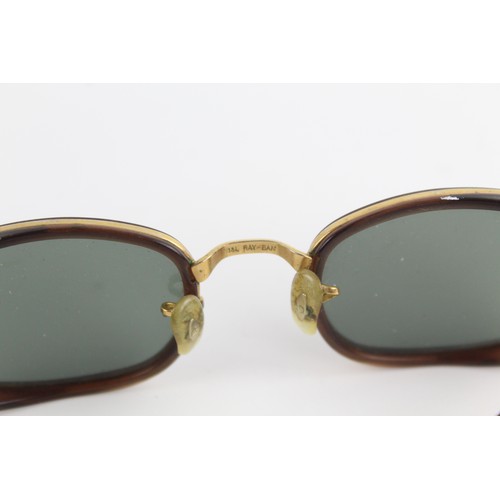 62 - Classic Vintage BAUSCH & LOMB Ray-Ban Gold Tone & Brown SUNGLASSES