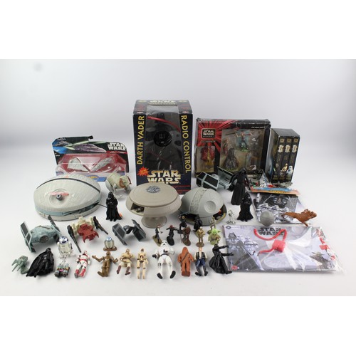 85 - Job Lot of Assorted Vintage / Modern STAR WARS Toys & Collectables Inc. Figures