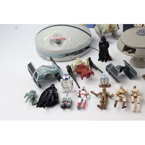 85 - Job Lot of Assorted Vintage / Modern STAR WARS Toys & Collectables Inc. Figures