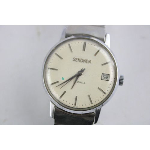 108 - 2 x Vintage Gents WRISTWATCHES Hand-Wind & Automatic Inc Seiko 5, Sekonda Etc