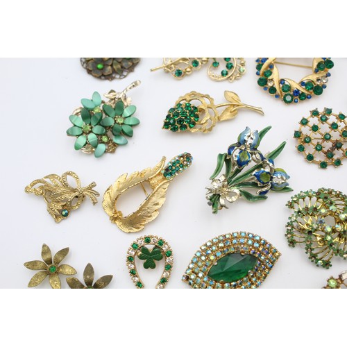 22 - 25 x Vintage & Retro BROOCHES inc. Aurora, 1980's, Statement