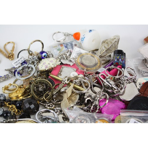 36 - Job Lot of Assorted Collectable KEYRINGS Inc Vintage, Advertising, Souvenir Etc