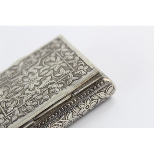 119 - Antique / Vintage .800 CONTINENTAL SILVER Ornate SNUFF Box (53g)