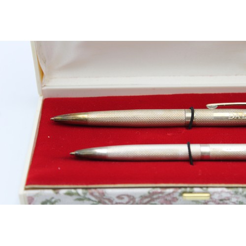 154 - 2 x Vintage .925 STERLING SILVER Ballpoint Pens w/ Mum, Dad Engravings (37g)