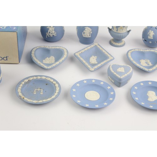 181 - 15 x Vintage WEDGEWOOD JASPERWARE VASES & TRINKET BOXES, Jewellery Dishes Etc