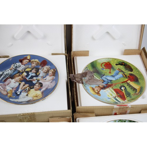 188 - 8 x Vintage Collectible DANBURY MINT Children of The Week Plates Collection