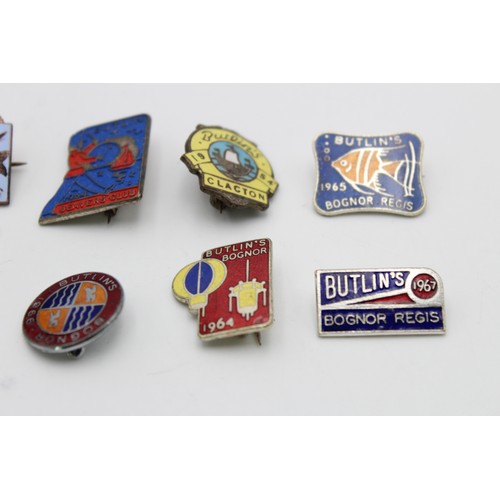 224 - 8 x Assorted Vintage BUTLINS Holiday Camp Badges Inc Enamel, Beavers' Club Etc