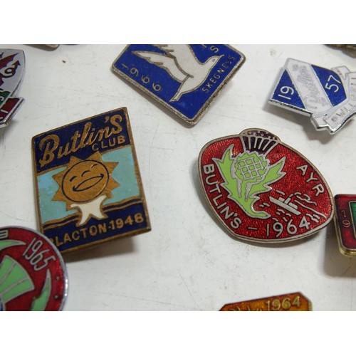 314 - 17 ORIGINAL 1950's & 60's BUTLINS BADGES