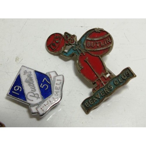 314 - 17 ORIGINAL 1950's & 60's BUTLINS BADGES