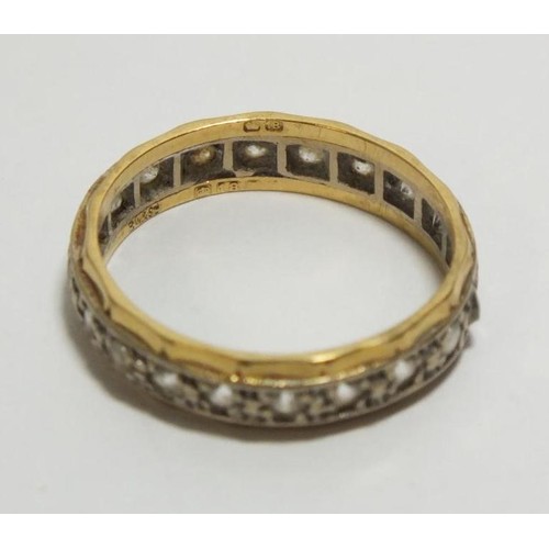 394 - 18ct GOLD ETERNITY RING SIZE K, WEIGHT 3g