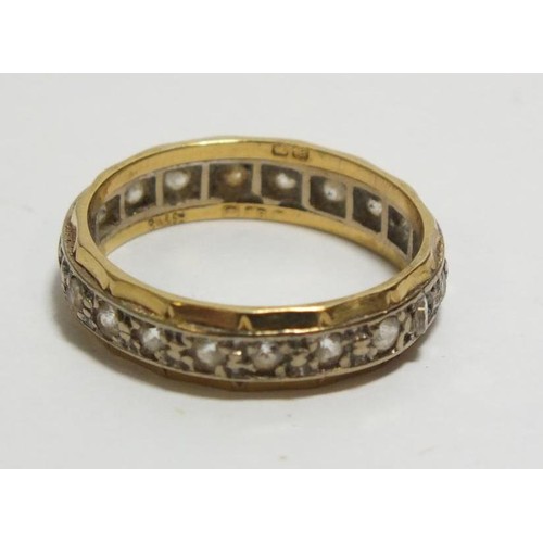 394 - 18ct GOLD ETERNITY RING SIZE K, WEIGHT 3g