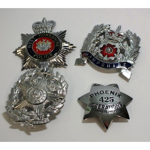 399 - FOUR POLICE PIN BADGES INCLUDES WEST YORKSHIRE, LEEDS AND HAMPSHIRE