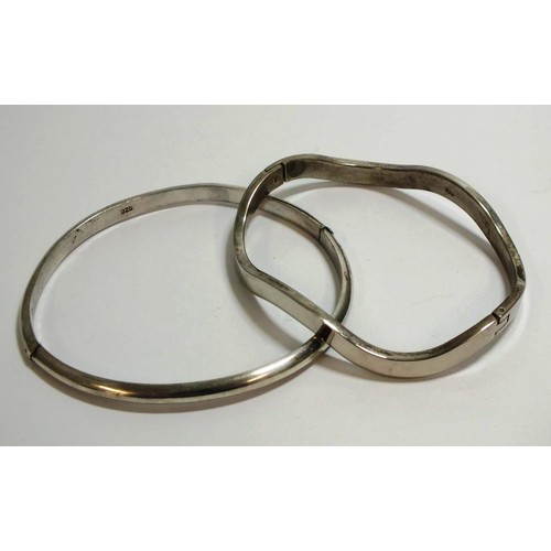 305 - TWO 925 SILVER BRACELETS WEIGHT 33g