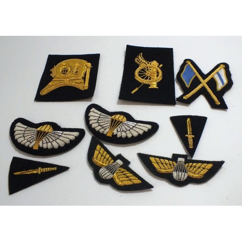 311 - SELECTION OF WIRE/CLOTH MILITARY BADGES INCLUDES S.A.S WINGS