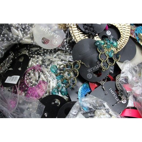 21 - 8kg DEADSTOCK JEWELLERY, Mixed Designs, Original Packaging