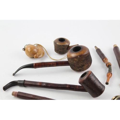 29 - 24 x Assorted Vintage Estate Smoking Pipes & Parts Inc. Carved, Corn Cob, Etc