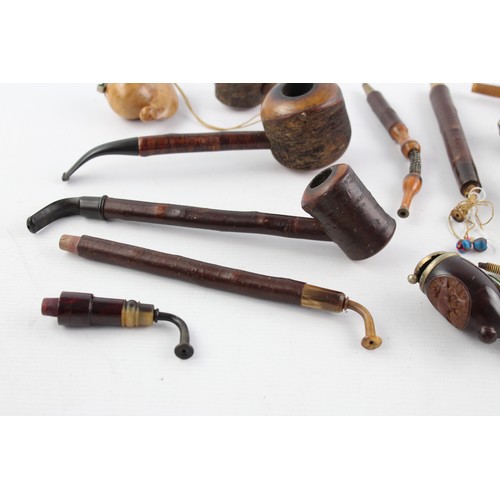 29 - 24 x Assorted Vintage Estate Smoking Pipes & Parts Inc. Carved, Corn Cob, Etc