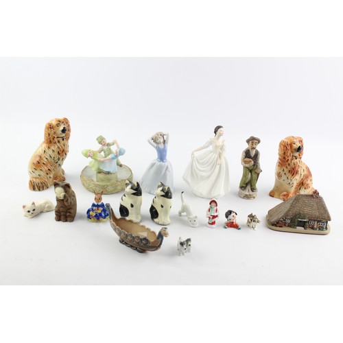 72 - 18x Vintage Porcelain / Ceramic Figures Inc Mantle Dogs, Royal Doulton Bunnykins