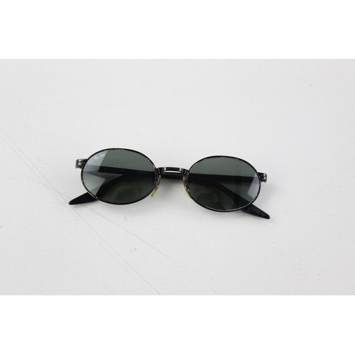 102 - Classic Vintage Bausch & Lomb Black RAY-BAN Small Style SUNGLASSES