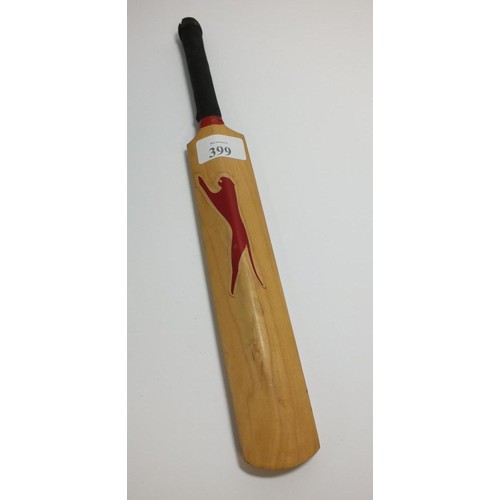 399 - 1970'S SIGNED ENGLAND CRICKET BAT ORIGINAL