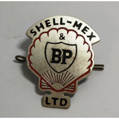 402 - ORIGINAL BP BADGE LARGE 1950'S