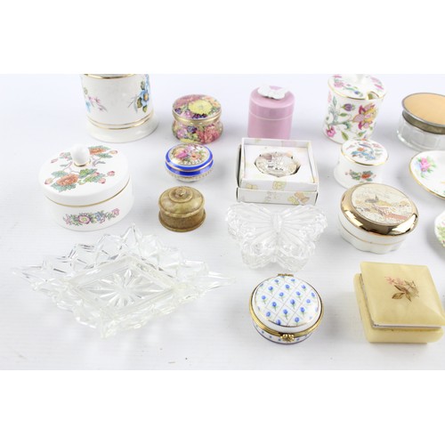 85 - 26 x Assorted Vintage Trinket Dishes & Boxes Inc. Wedgwood, Limoges, Old Foley