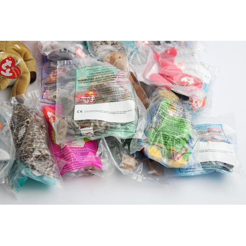 88 - 40 x Collectable TY BEANIE BABIES Inc. 2001 Holiday, Millennium, Princess, Etc