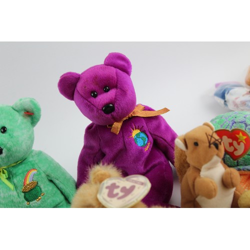 88 - 40 x Collectable TY BEANIE BABIES Inc. 2001 Holiday, Millennium, Princess, Etc