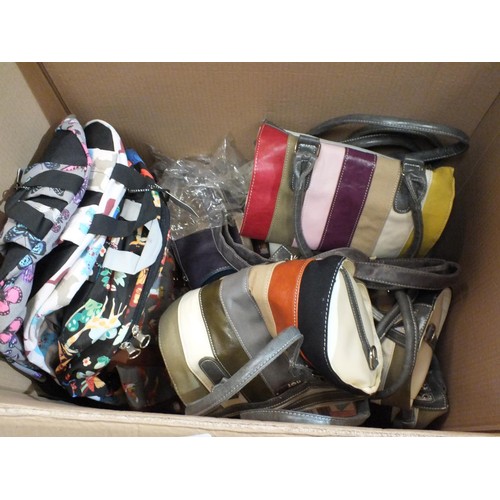 431 - TEN BRAND NEW HANDBAGS RRP £20 EACH