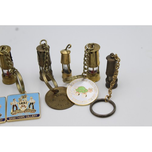 122 - 9 x Assorted Vintage Miniature Miners Lamp Brass KEYRINGS