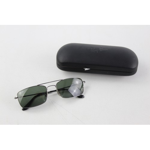 123 - Classic Gents RAY-BAN Gun Metal Framed Square SUNGLASSES Cased