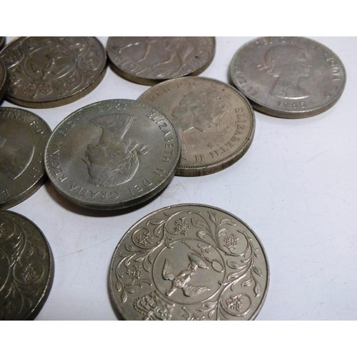 444 - 12 X COINS TO INC FIVE POUND COIN AND A GOLDEN JUBILLE COIN