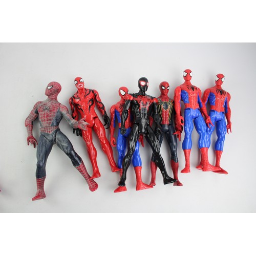 136 - 20 x Assorted Vintage / Modern Super Hero Action Figures Inc. Marvel & DC Comics