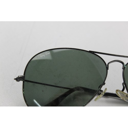 147 - Classic Vintage Bausch & Lomb Black RAY-BAN Aviator SUNGLASSES Cased