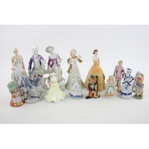 204 - 15 x Vintage Porcelain / Ceramic Figures Inc. Coalport, Capodimonte Style Etc