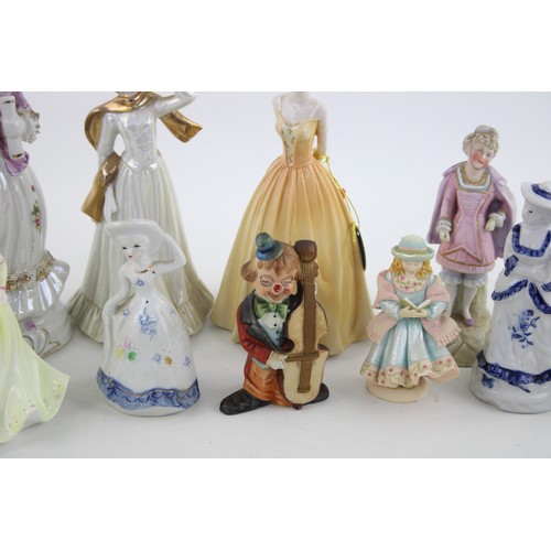 204 - 15 x Vintage Porcelain / Ceramic Figures Inc. Coalport, Capodimonte Style Etc