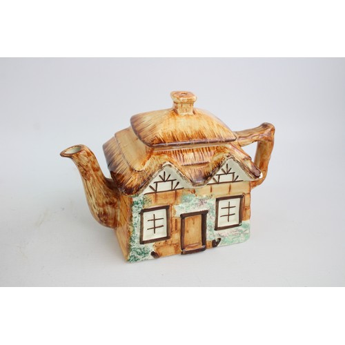 225 - 4 x Vintage Collectable Teapots Inc KEELE STREET POTTERY, Stafforshire Ceramics