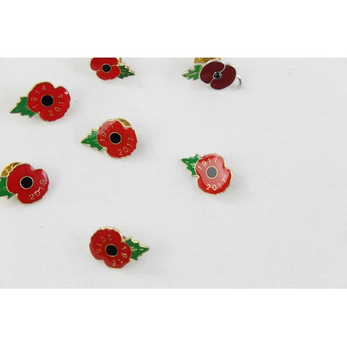 239 - 22 x Assorted POPPY Remembrance Pin BADGES Inc Various Years Etc