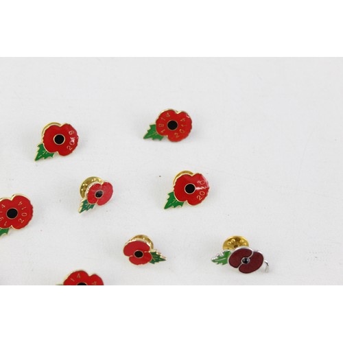 239 - 22 x Assorted POPPY Remembrance Pin BADGES Inc Various Years Etc