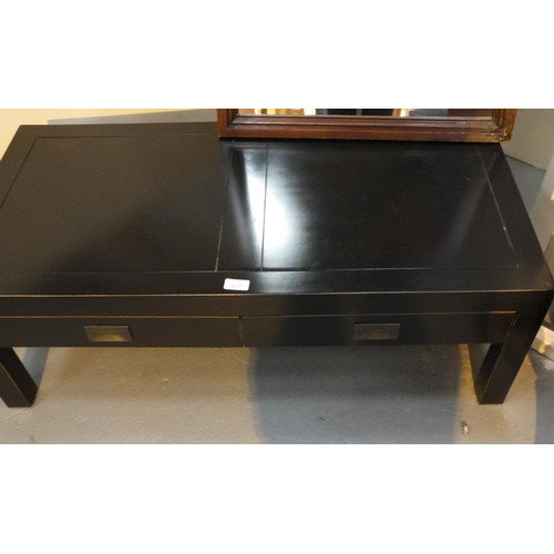 465 - QUALITY COFFEE TABLE IN MATT BLACK WITH DRAWERS