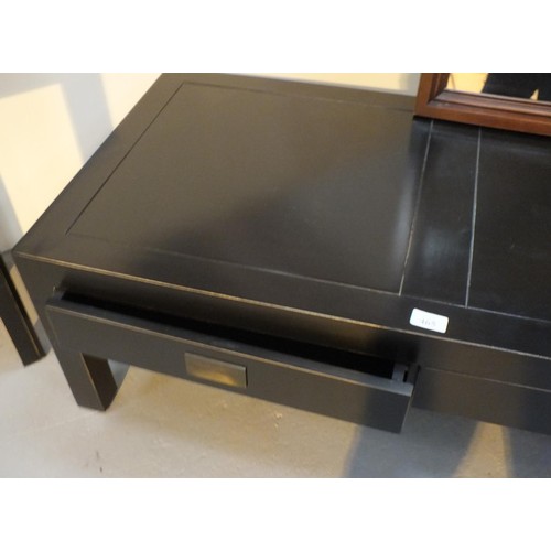 465 - QUALITY COFFEE TABLE IN MATT BLACK WITH DRAWERS