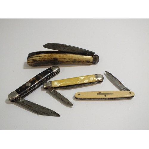 272 - FOUR VINTAGE FOLDING KNIVES AND PENKNIVES INCLUDES STAG HORN SAYNOR  FOLDING KNIFE