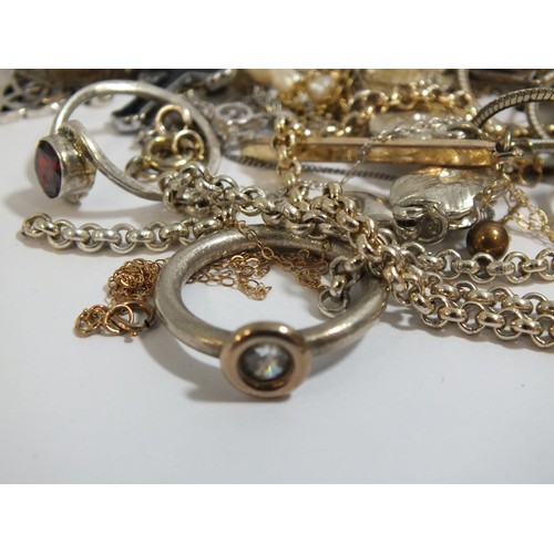 277 - COLLECTION OF VINTAGE JEWELLERY ETC INCLUDES SILVER RINGS