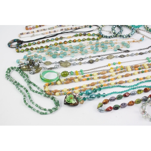 56 - 25 x GREEN GLASS JEWELLERY inc. Silver, Necklaces, Bracelets, Rings