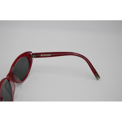 80 - Statement Ladies KARL LAGERFIELD Red Cat Eye Style Fashion SUNGLASSES Boxed