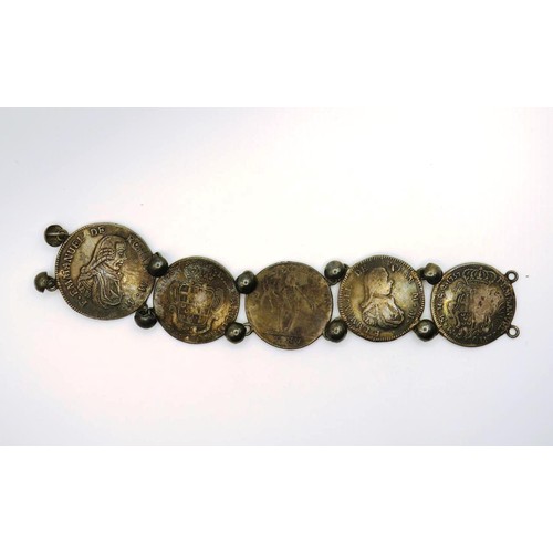 550 - 18th Century Maltese coin bracelet - featuring 5 18th century silver Maltese coins