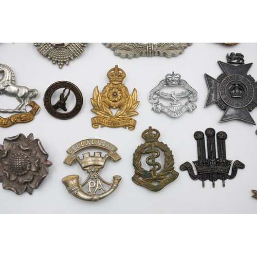 70 - 30 x Assorted Vintage MILITARY BADGES Inc Scottish, Welsh, German, English Etc