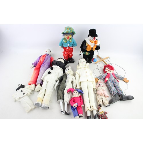 260 - Job Lot of Assorted Vintage Clowns Inc. Porcelain, Musical, Wired, Pierrot, Etc